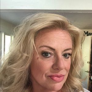 Meet your Posher, Jeana